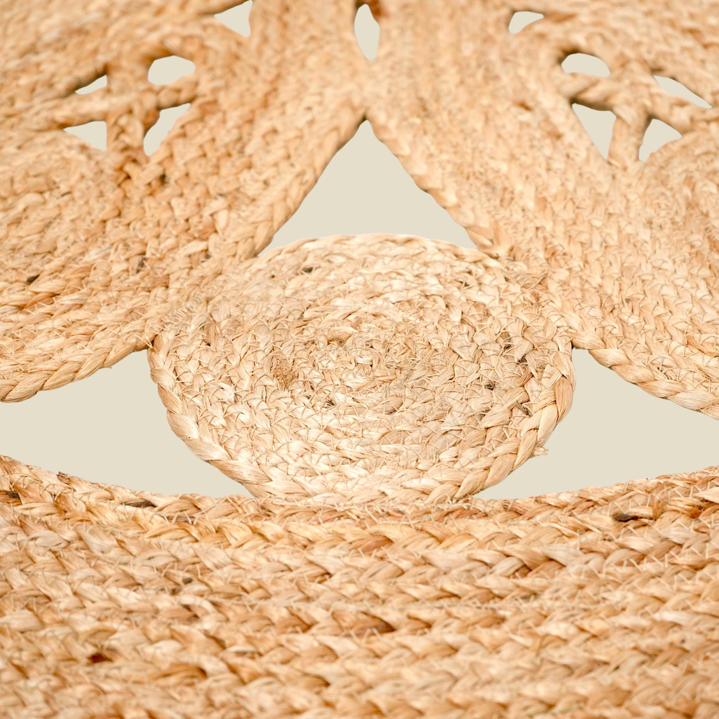 Zarié Tara Handwoven Jute Rug | Floral Weave Design