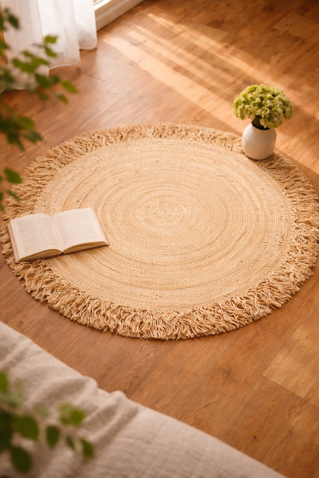 Zarié Saanjh Handwoven Jute Rug | Fringed Edge